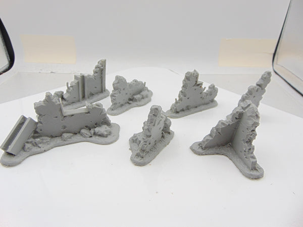 War-Torn City Rubble and Building Terrain / Ruins