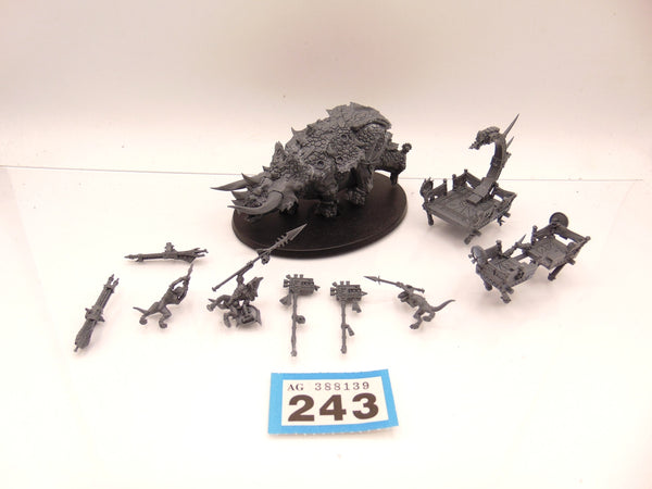 Skink Chief on Stegadon