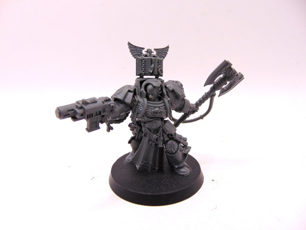 Librarian in Terminator Armour