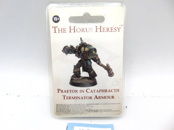 Praetor in Cataphractii Terminator Armour