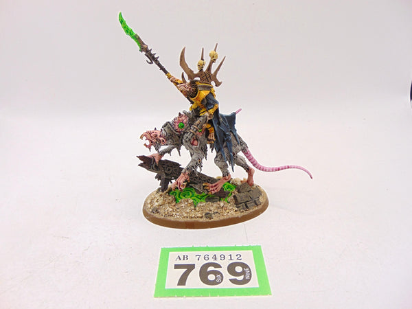 Clawlord on Gnaw-Beast