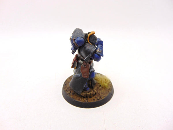 Primaris Librarian in Phobos Armour
