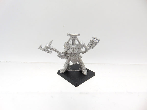 Champion of Khorne with Axe & Power Fist