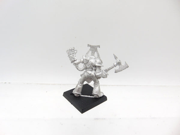 Champion of Khorne with Axe & Power Fist