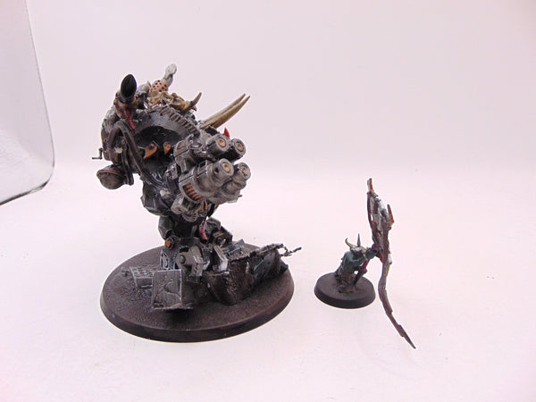 Ghazghkull Thraka & Makari