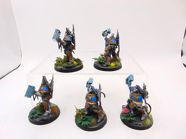 Retributors