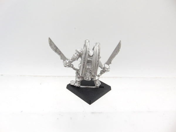 Champion of Tzeentch Three Heads