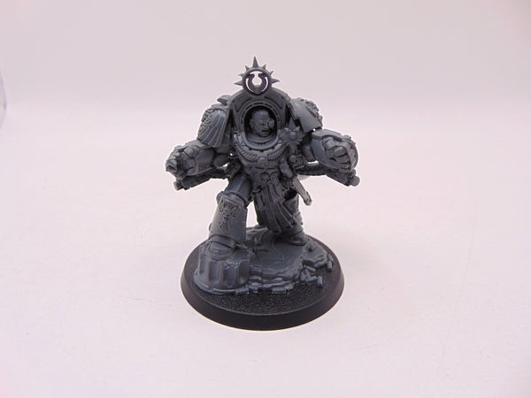 Marneus Calgar in Armour of Antilochus