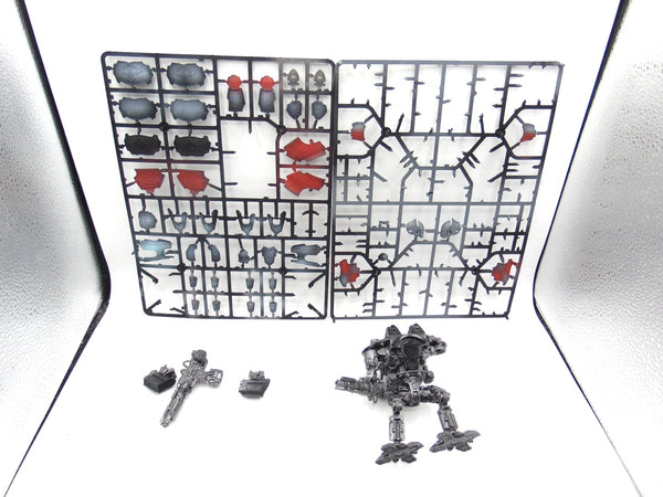 Legions Imperialis: Warlord Titan With Volcano Cannons and Apocalypse Missile Launcher