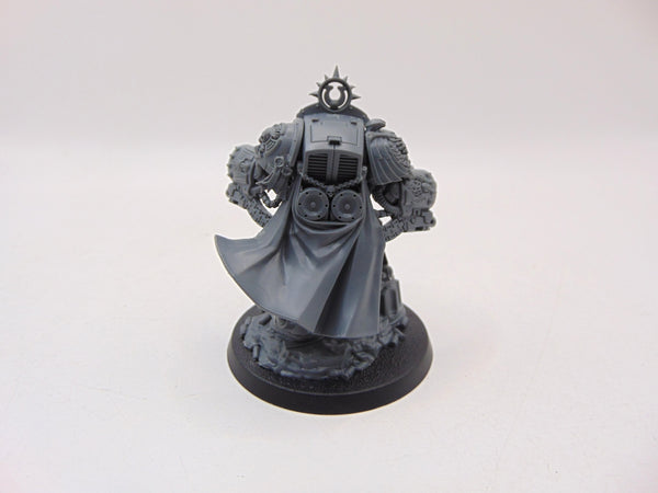 Marneus Calgar in Armour of Antilochus