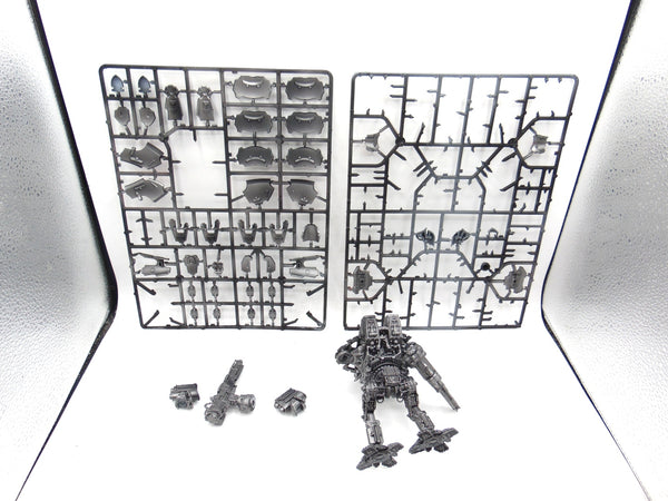 Legions Imperialis: Warlord Titan With Volcano Cannons and Apocalypse Missile Launcher