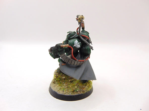 Primaris Captain in Gravis Armour