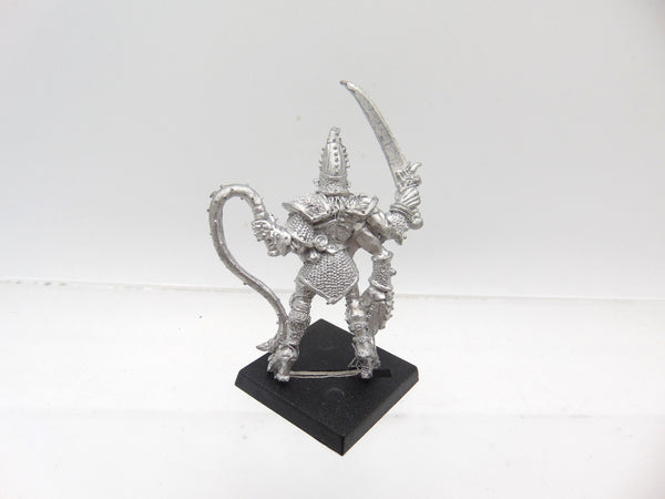 Champion of Slaanesh Sword Whip & Crab Claw