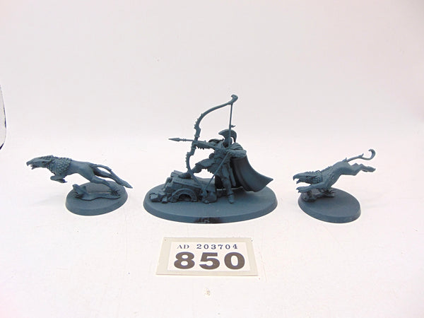 Knight Judicator with Gryph Hounds