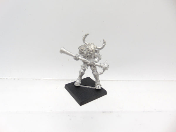 Champion of Slaanesh with Huge Mace
