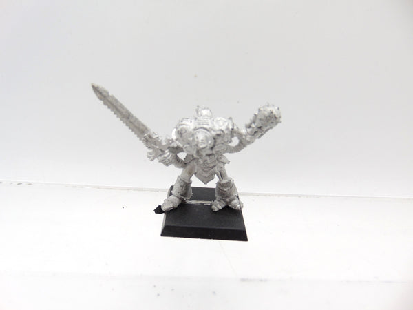 Champion of Khorne with Sword Mace & Mechanical Head & Leg