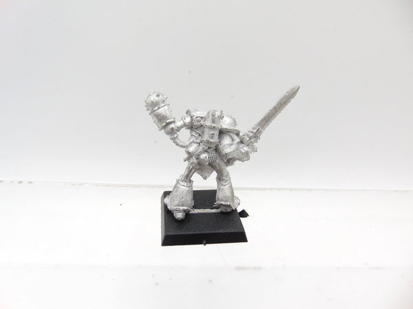 Champion of Khorne with Sword Mace & Mechanical Head & Leg