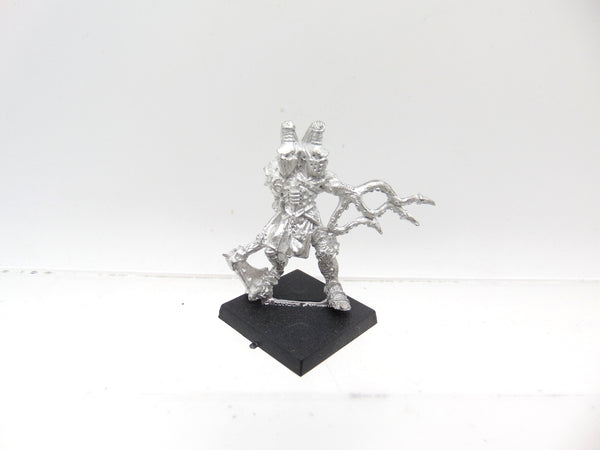 Champion of Slaanesh with Axe & Tentacle Arm