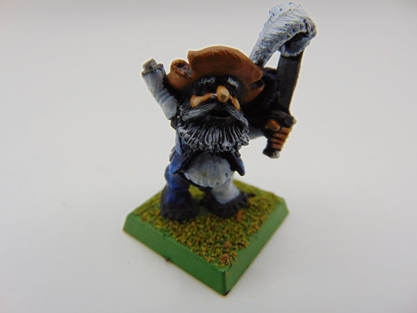 Dwarf Spearmen Standard