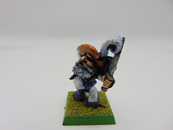 Dwarf Spearmen Standard