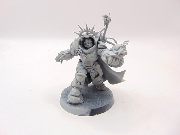 Primaris Captain in Gravis Armour