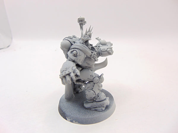 Primaris Captain in Gravis Armour