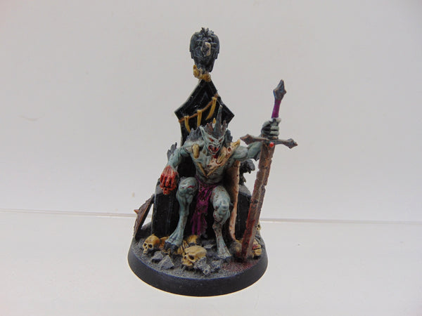 Abhorrant Ghoul King with Crown of Delusion