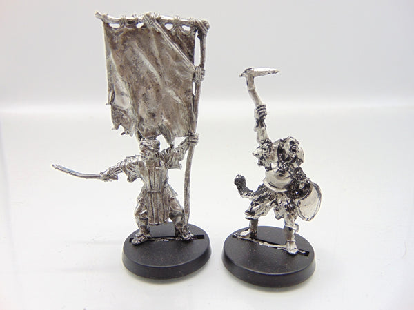 Mordor Orc Captain and Banner