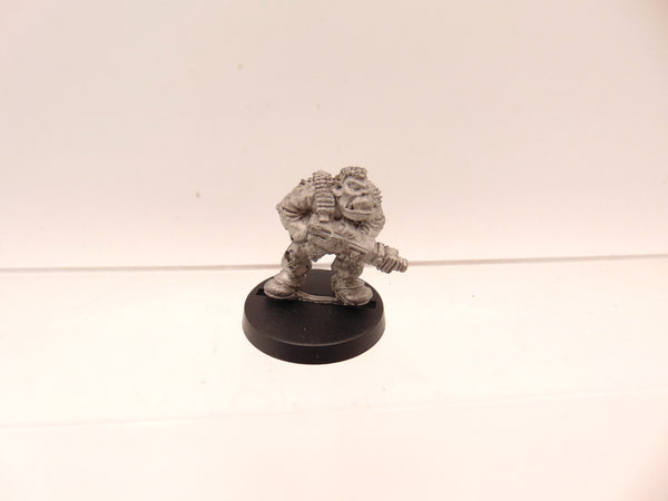 MM20 Orc Boy with Bolta
