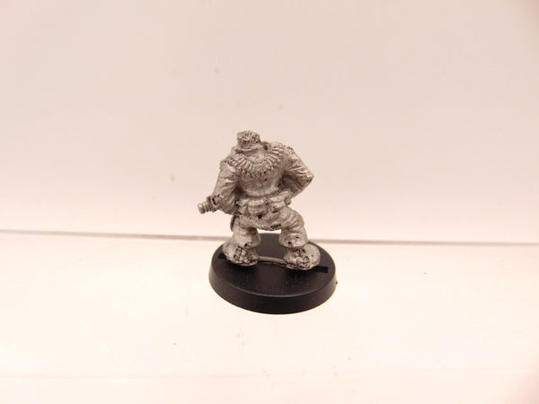 MM20 Orc Boy with Bolta
