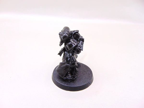 Primaris Librarian in Phobos Armour