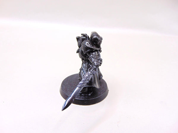 Primaris Librarian in Phobos Armour