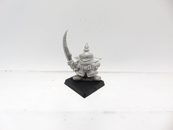 MM90 Chaos Dwarf with Sword