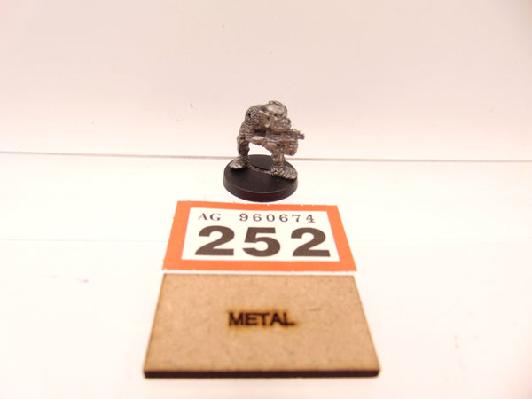 RTB2 Space Ork Raider Boy with Bolta