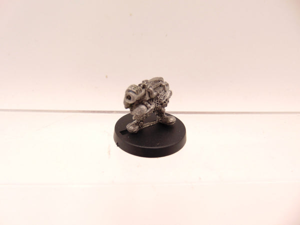 Gretchin Carrying a bolter