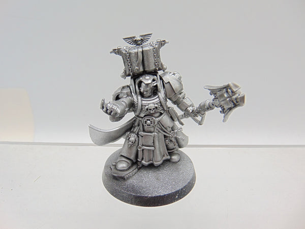 Librarian in Terminator Armour