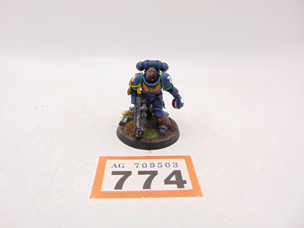 Primaris Lieutenant with Stalker Bolt Rifle