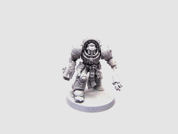 Chaplain in Terminaot Armour