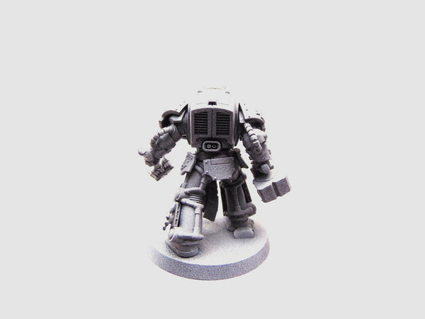 Chaplain in Terminaot Armour