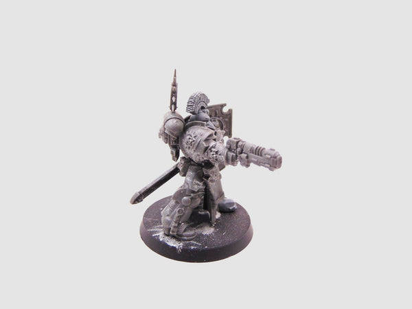 Primaris Lieutenant with Storm Shield