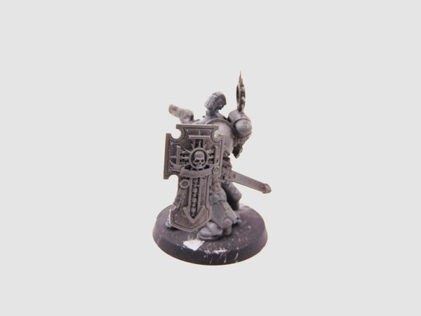 Primaris Lieutenant with Storm Shield