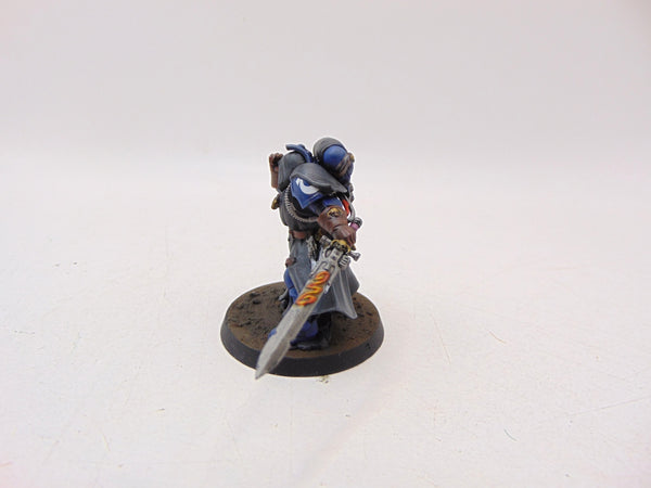 Primaris Librarian in Phobos Armour