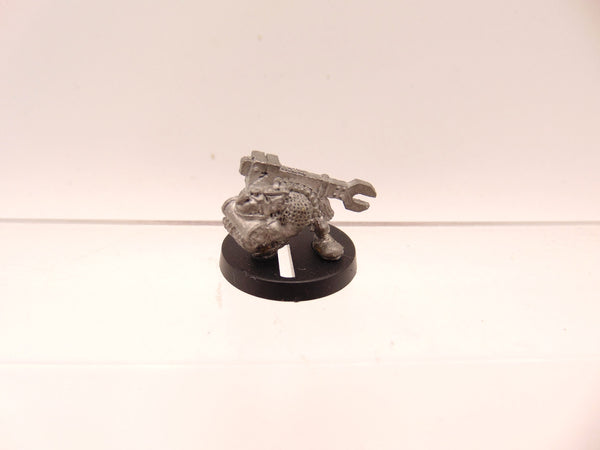 Gretchin Carrying a wrench