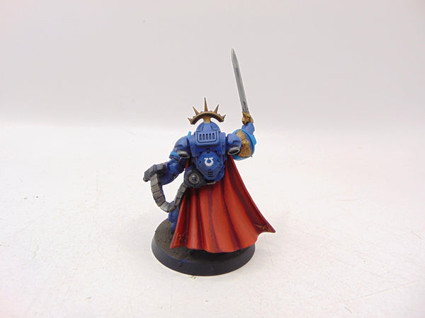 Primaris Captain in Gravis Armour