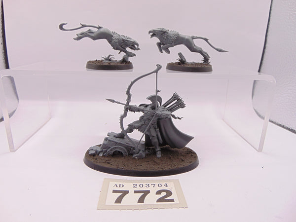 Knight Judicator with Gryph Hounds