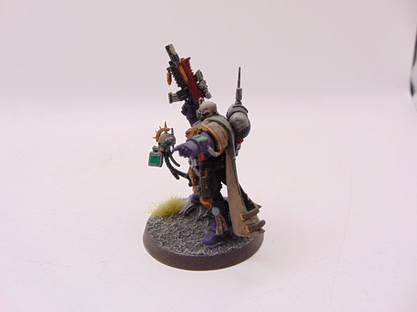 Primaris Captain in Phobos Armour