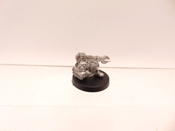 Gretchin Carrying a wrench