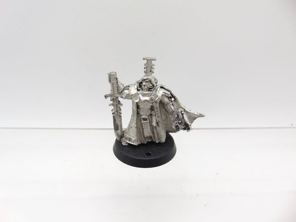 Ordo Malleus Inquisitor with Power Sword & Bolt Pistol