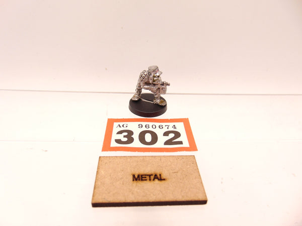 RTB2 Space Ork Raider Boy with Bolta