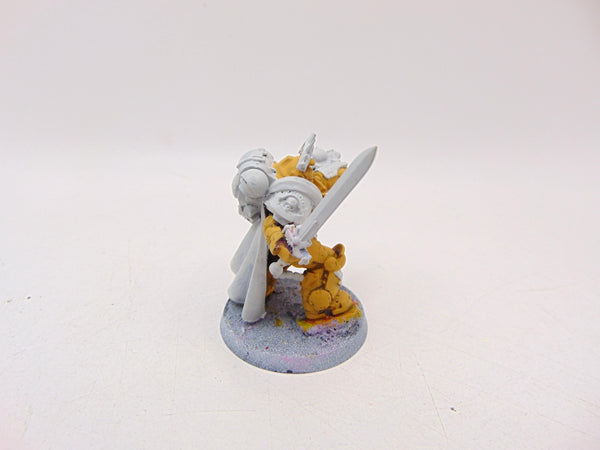 Primaris Captain in Gravis Armour